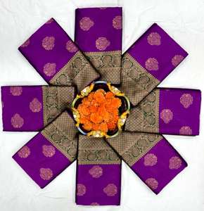 Nouveau Saree en soie Banarsi à la mode avec chemisier pièce économique Style Bollywood tenue de fête pour les femmes indiennes en gros de Surat - Product Image 1