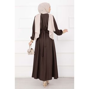 Robe Hijab Dorée avec Broche et Détail à la Taille, Style Simple, Couleur Café, Lavable, avec Taille Naturelle - Product Image 5