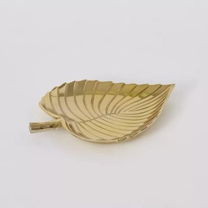 Plateau décoratif en forme de feuille en métal doré Bibelot Porte-bijoux Décoration intérieure Centre de table Plateau de service Bibelot en forme de feuille d'or - Product Image 4