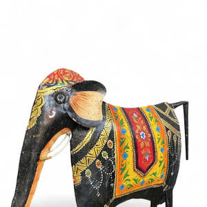 Elefante Pintado a Mano en Hierro con Diseño de Plantas para la Celebración de Diwali - Product Image 3