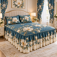 Ensemble de literie de luxe 5 pièces avec jupe de lit, motif floral matelassé à volants et rideaux, personnalisable OEM ODM