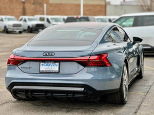 Audi e-tron GT quattro Prestige USADO del 2022 - Product Image 2