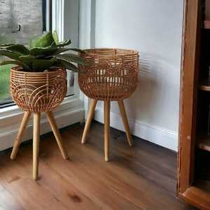 Macetas decorativas para interiores y exteriores, maceta de mimbre, ratán tejido, jardín, balcón, decoración del hogar, maceta de flores de mimbre con patas de soporte de madera - Product Image 3