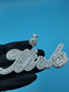 Colgante Hip Hop Personalizado con Letra VVS, Diamantes Moissanite Redondos y Baguette, Engaste de Canal, Brillante, para Uso Unisex - Product Image 2