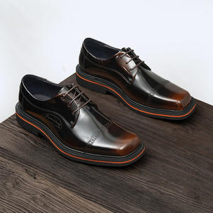 Chaussures brogues en daim souple avec bords perforés et semelle légère, chaussures décontractées pour hommes, chaussures tendance - Product Image 2