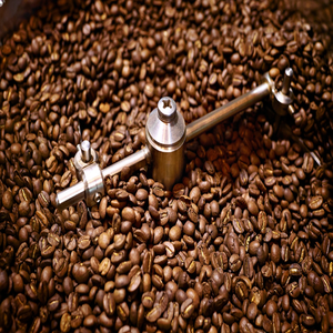 Granos de Café Arábica Orgánico Premium Tostado, Proceso Honey, Venta al por Mayor, Café Especial de Alta Demanda - Product Image 4