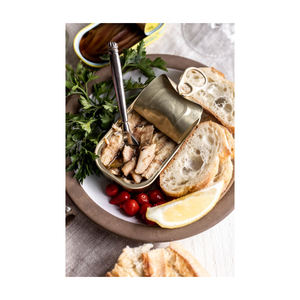 Pescado enlatado de variedades mixtas para compradores mayoristas y de marca privada - Product Image 1