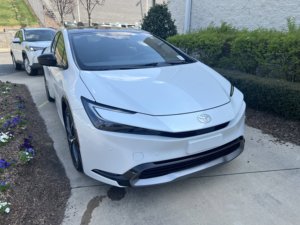 Toyota Prius Limited 2024 Usado en Buen Estado - Product Image 2