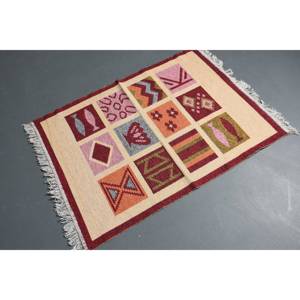 พรมขนาด 2.8x3.8 ฟุต, พรมตุรกีโบราณ, พรมขนสัตว์สีเบจขอบแดง - Product Image 1