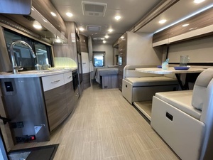 Prêt à être expédié 2023 2024 2025 Thor Tiburon 24TT RV Plastique de qualité industrielle d'occasion Garantie de 3 ans - Product Image 6