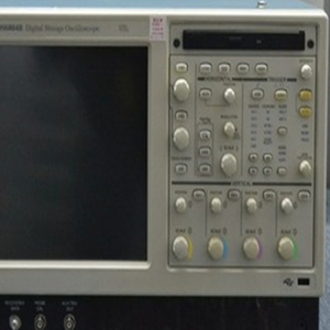 เครื่องวิเคราะห์ลอจิก Tektronix TLA5204 รุ่นใหม่ 136 ช่องสัญญาณ 2 GHz ซิลิคอน รับประกัน 1 ปี - Product Image 3