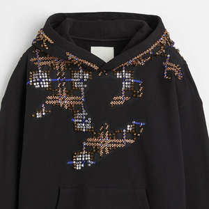 Sudadera con Capucha Negra para Hombre, con Adornos, de Algodón Premium, Felpa, Estilo Urbano de Lujo, Moda de Invierno - Product Image 2