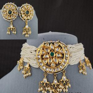 Design chic meilleure qualité Kundan tour de cou ensemble avec boucles d'oreilles mignonnes ensemble classique pour les femmes pour la collection de mariage pour les femmes - Product Image 1