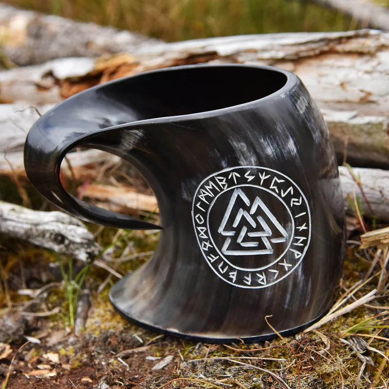 แมวนั่ง