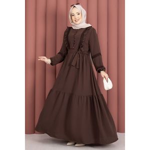 Robe Hijab Modeste en Guipure avec Ceinture Décorée Taille Naturelle Couleur Marron - Product Image 4