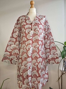 Conjunto de pijama de algodón para mujer de calidad superior Transpirable Suave y elegante Ropa de descanso de dos piezas disponible a un precio asequible - Product Image 5