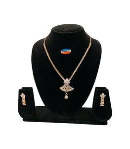 B83 élégant diamant mode ensemble élégant classique Vintage collier boucles d'oreilles pour les anniversaires élégants mariages - Product Image 1