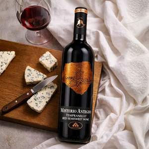 Misterio Antiguo - Vino Tinto Semiseco 100% Tempranillo 11% ABV Vino Tinto Español 750ml - Product Image 3