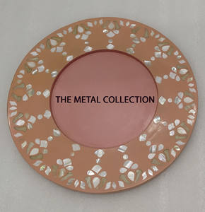 Plateau de service Design tendance pour la maison Accessoires de cuisine et d'hôtel Plateaux créatifs Plateaux de rangement en bois de forme ronde de couleur marron - Product Image 3