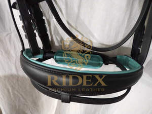 Bandeau à sourcils en cristal transparent White Horse avec cuir rembourré bleu toutes tailles pour chevaux - Product Image 2