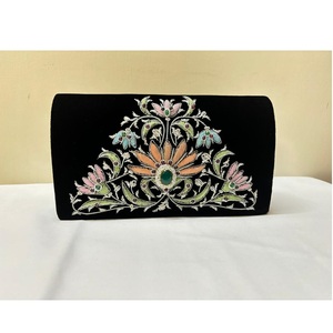 <b>Direct</b> Factory Supply Khiccha Bag with Jade <b>Beads</b> Womens Clutches for Gifting Propose Evening Bags Available in Bulk Quantity - Product Image 1