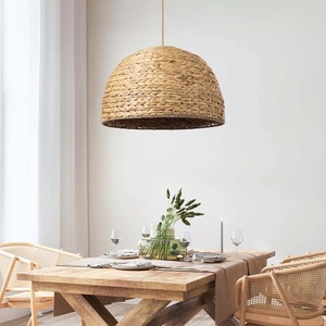Lámpara colgante de ratán natural Althea, accesorio de iluminación tejido a mano con base de bombilla E26, tamaños pequeños para interiores costeros bohemios modernos - Product Image 2