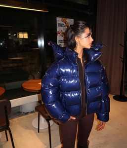 Veste matelassée brillante Trap Star en duvet d'hiver personnalisée 2026 pour femmes, vente en gros de vêtements de rue, vestes en duvet d'oie pour femmes - Product Image 3