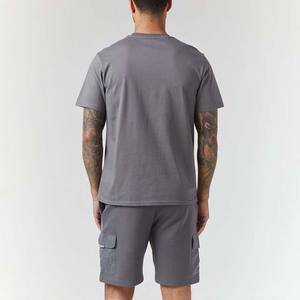 Vêtements de rue personnalisés T-shirt et short surdimensionnés de qualité supérieure Ensembles de vêtements 100% coton pour hommes avec poches - Product Image 6