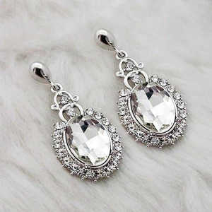Pendientes de aro finos Kriaa, colgante chapado en rodio con piedra de cristal blanco, modelo 1313658B - Product Image 1