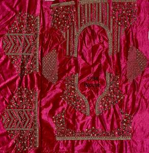 ชุดเจ้าสาวออกแบบโดย lehenga choli กับงานแผ่นปะที่หนักหน่วง - Product Image 6