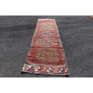 พรมวิ่งสไตล์ตุรกี ขนาด 3x11.1 ฟุต (90x337 ซม.) สีแดงเฮอร์กี พรมเปอร์เซียโบราณ - Product Image 1