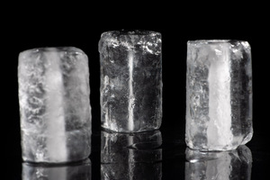 Spaanse Topkwaliteit 1 Kg Zak Van Natuurlijk Mineraalwater Ijsblokjes Voor Uitstekende Drankkoeling - Product Image 3