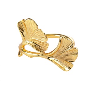 Servilletero de Metal con acabado dorado con diseño de hoja único Servilletero de Metal pulido brillante decorativo de mesa de boda hecho a mano. - Product Image 1