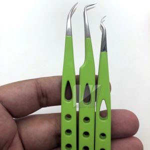 Ensemble de pinces à cils vertes de précision en acier inoxydable OEM disponible outils d'extension de cils pointus vert Extension de cils classique - Product Image 4