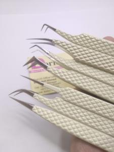 Pinzas de pestañas con etiqueta personalizada privada profesional, mango de diseño en forma de corazón con agarre de diamante, pinzas de pestañas postizas más vendidas - Product Image 4