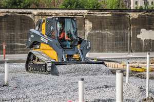 Johnn Dee.ree 331G Skid Steer Loader, prix d'usine, chargeur compact de vente chaude, vente en gros, haute performance et durable pas cher - Product Image 5