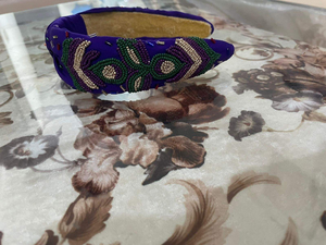 Diadema de Perlas Hecha a Mano con Diseño Nuevo y Lujoso para Uso Diario con Temática de Mardi Gras... - Product Image 3