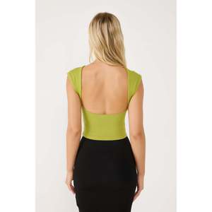 Top corto sin espalda - Product Image 6