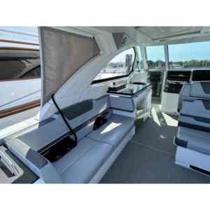 ฟอร์มูล่า 380 ซูเปอร์สปอร์ต ครอสโอเวอร์ ปี 2020 พร้อมเครื่องยนต์ติดท้ายเรือ - Product Image 5