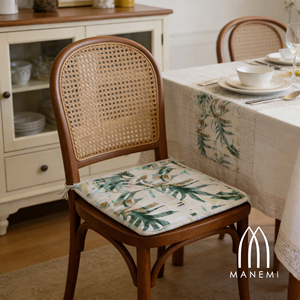 เบาะรองนั่งกันน้ำ 40x40x2 ซม. โพลีเอสเตอร์ 100% สำหรับใช้ภายในและภายนอกอาคาร ใช้ได้ทุกฤดู ทำความสะอาดง่าย พร้อมสายรัด - Product Image 2