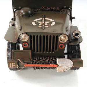 Maquette de Jeep Willys-Overland 1941 peinte à la main, échelle 1:12, en acrylique vert, 16,5x15,2 cm, pour présentation sur table, maison, bureau ou camping-car - Product Image 5