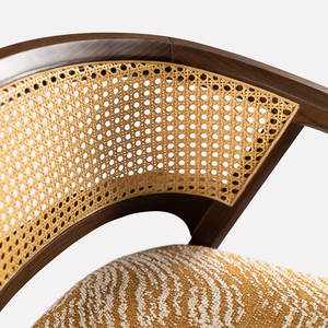 เก้าอี้รับประทานอาหารแบบทันสมัยโครงไม้สักเนื้อแข็งพร้อมพนักพิงหวายแบบทอที่นั่งหุ้มเบาะสำหรับใช้ในร่ม - Product Image 5