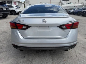 Nissan Altima 2.5 S-R FWD 2020 - Product Image 4