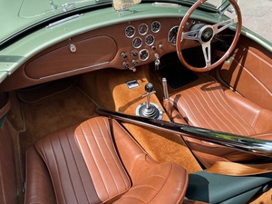 REPLICA DE AC COBRA USADA CON TÍTULO LIMPIO EN VENTA - LISTA PARA ENVIAR - ENTREGA A DOMICILIO - Product Image 2