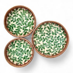 Plateau décoratif en rotin bohème, nacre, fait à la main, flexible, écologique, incrustation de coquillages naturels, pour un usage domestique, Vietnam - Product Image 1