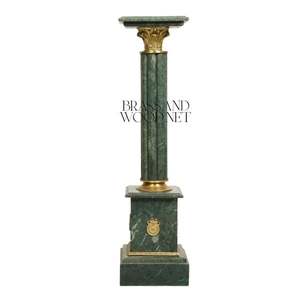Socle classique en marbre vert jade avec colonne cannelée et capitale en laiton doré - Product Image 3