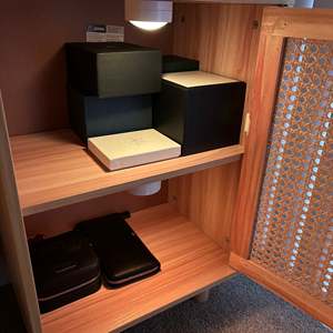 Lampes à LED RGB modernes, alimentées par piles, lampes de placard avec télécommande pour cuisine, salon, chambre à coucher - Blanc froid - Lot de 3 - Product Image 4