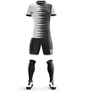 2025 diseños y logotipos personalizados conjunto de fútbol para entrenamiento de fútbol para mujeres y hombres secado rápido 100% poliéster nuevo kit completo de fútbol - Product Image 1