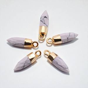 13x5 MM Bullet Spike Shape Howlite Gemstone Single Bail Charm Connector Chapado en oro Latón Joyería Diamante Cristiano Religioso - Product Image 1