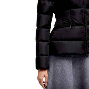 Chaqueta acolchada de alta calidad para hombres y mujeres para uso diario e informal - Product Image 2